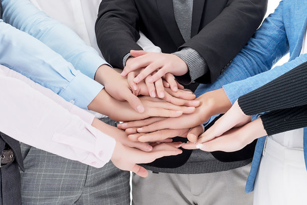 變革中的企業(yè)如何對待持不同態(tài)度的人？