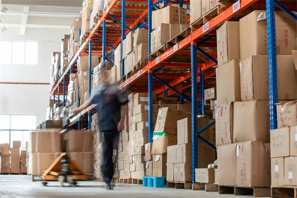 如何讓員工參與部門的規(guī)劃與決策？