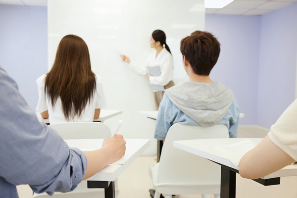 人才梯隊(duì)建設(shè)：培養(yǎng)儲(chǔ)備，確保企業(yè)持續(xù)發(fā)展