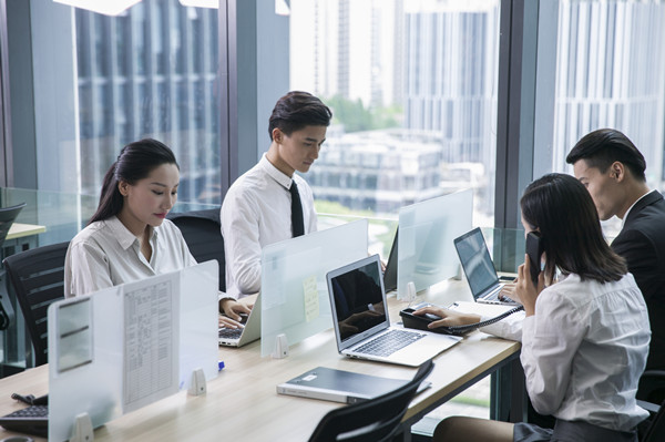 年度經(jīng)營計劃分析：查找潛在問題，提出解決方案