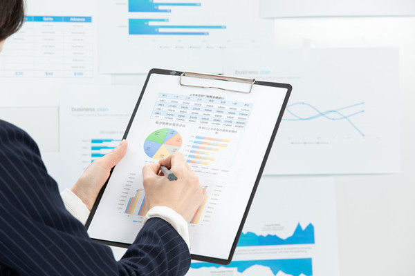 績(jī)效管理的最佳實(shí)踐：理論、研究與實(shí)踐的結(jié)合