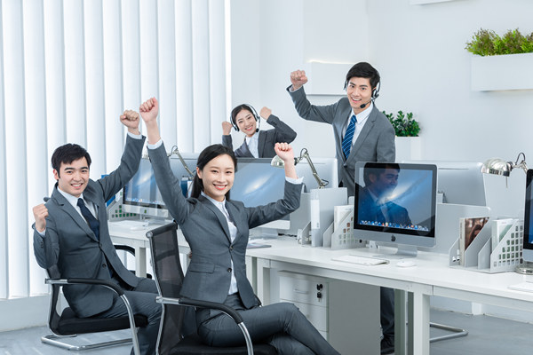 年度客戶滿意度提升計劃：用戶至上，服務(wù)領(lǐng)先