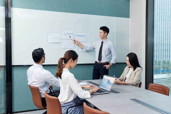 決策優(yōu)化：構(gòu)建科學(xué)、透明、快速響應(yīng)的組織決策體系