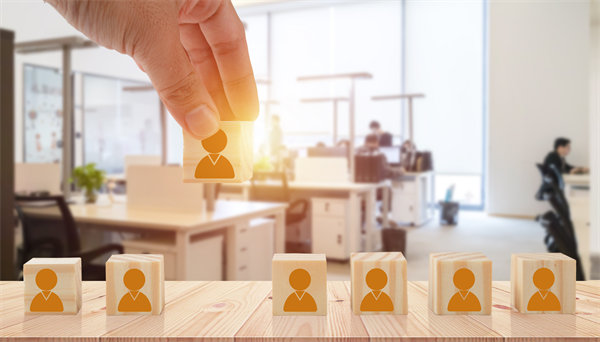 人才挖掘與選拔：全面評估候選人能力，選拔優(yōu)秀人才