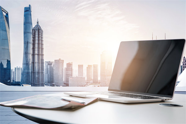 精心制定經(jīng)營策略，確保企業(yè)穩(wěn)健發(fā)展，實(shí)現(xiàn)長期盈利