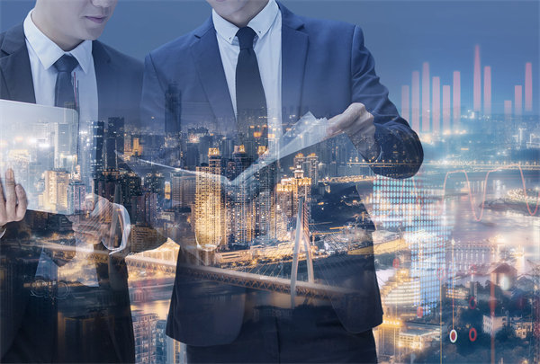 立足企業(yè)實際，制定可行經(jīng)營計劃，確保企業(yè)穩(wěn)健前行