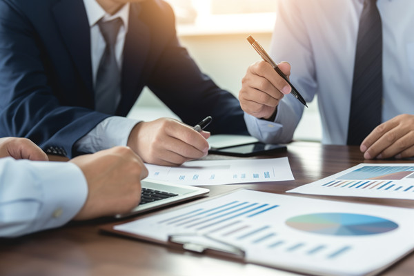 企業(yè)設(shè)立預(yù)算管理小組是不是由個人組建的？