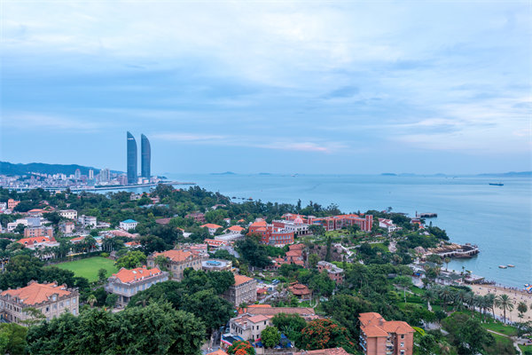 廈門(mén)管理咨詢公司如何助力企業(yè)精準(zhǔn)定位市場(chǎng)？