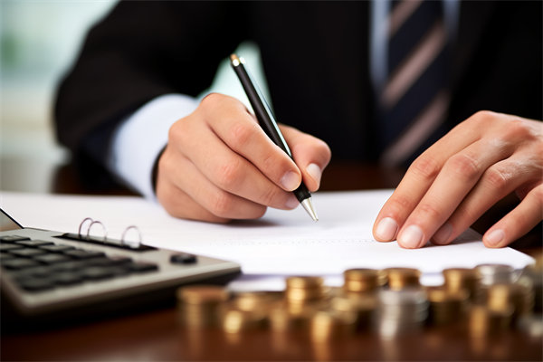 績效不佳員工的薪酬調(diào)整策略：如何既公平又有效？