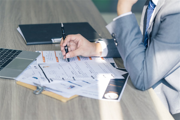 企業(yè)在招聘過程中，如何確保公平性與多樣性并存？