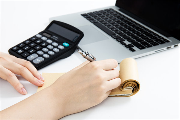 如何運(yùn)用數(shù)字化工具提升預(yù)算管理效率與透明度？