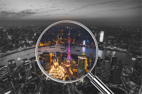 集團(tuán)管控在全球化運(yùn)營中，如何克服地域差異？