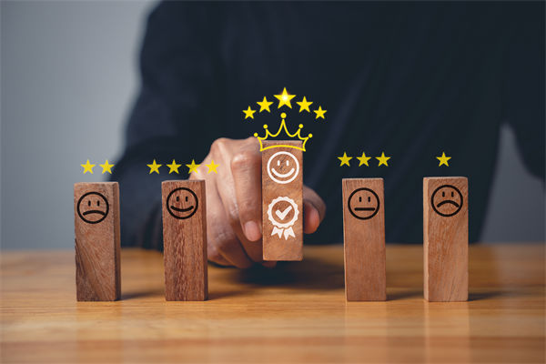 多元化團(tuán)隊(duì)管理中，如何促進(jìn)員工之間的協(xié)作與融合？