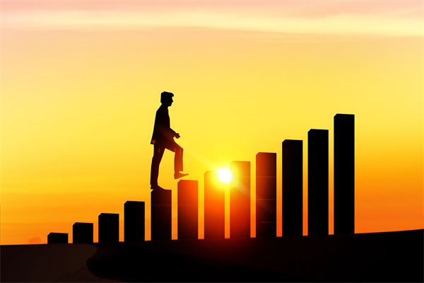 如何通過人力資源管理提升企業(yè)核心競爭力？