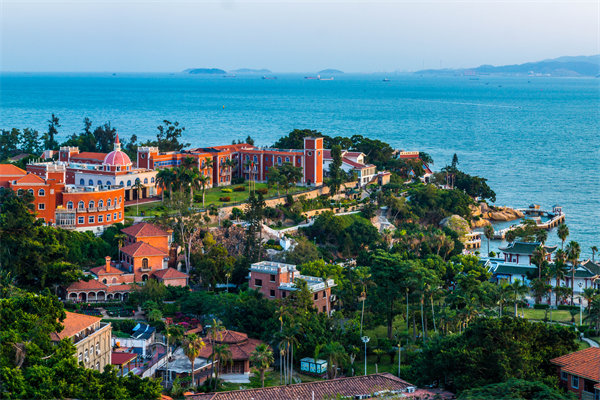 集團(tuán)旗下子公司各自為戰(zhàn)，協(xié)同效應(yīng)全無(wú)，廈門(mén)集團(tuán)管控咨詢公司如何整合？