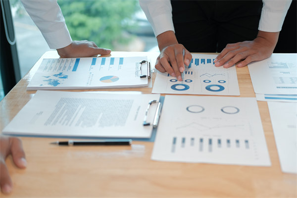 在薪酬績效管理中，如何融入員工個人發(fā)展計(jì)劃？