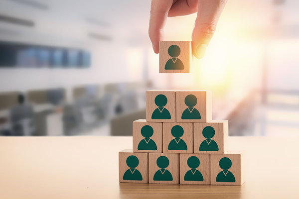 內(nèi)部人才儲(chǔ)備不足，關(guān)鍵崗位青黃不接，人力資源如何應(yīng)對(duì)？