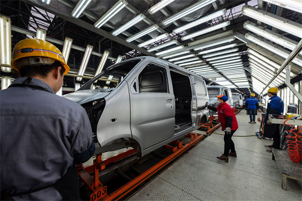 同行都在靠精益生產(chǎn)盈利，您的企業(yè)為何還在原地踏步？