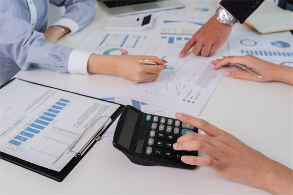 文化口號(hào)貼滿墻，企業(yè)文化如何真正走進(jìn)員工心里？