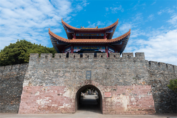 企業(yè)卡在轉(zhuǎn)型關(guān)鍵期難推進(jìn)，肇慶管理咨詢公司有何突圍方案？