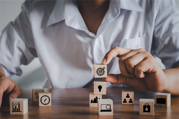 組織架構(gòu)跟著業(yè)務(wù)變總錯位，效率越調(diào)越低怎么破？